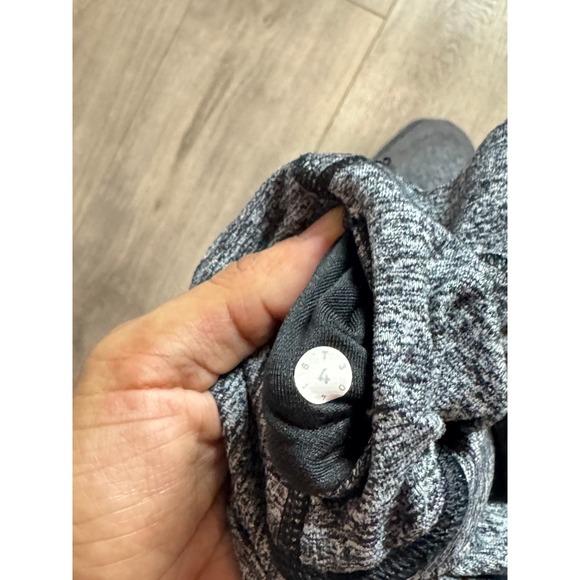 lululemon womens size 4 grey leggings - Picture 7 of 7
